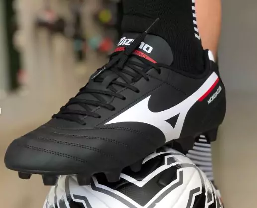 Foto de review Mizuno Morelia Club MD